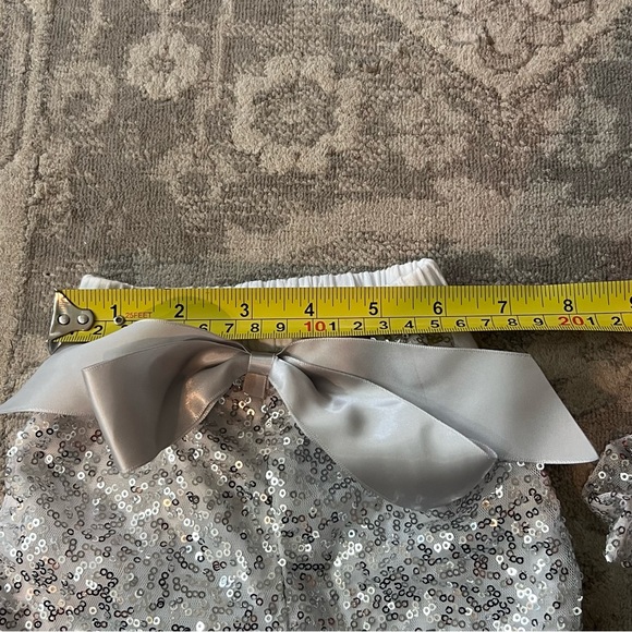 Girls boutique sparkle silver and white shorts with bow nwt size 2T - Picture 6 of 6